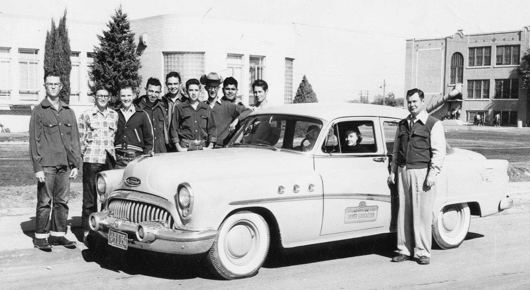 Vintage Vehicle & License Plate Photos